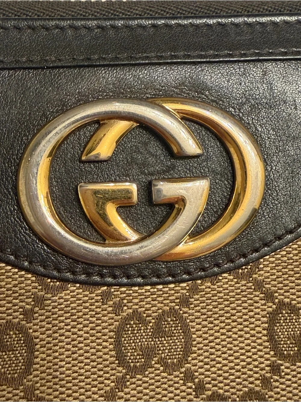 Gucci Brown Monogram GG Zip Wallet with Brown Leather and Gold Hardware - Picture 3 of 11